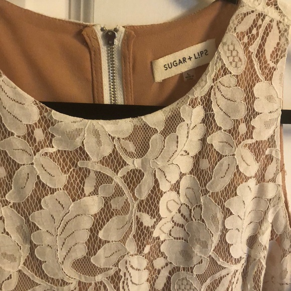 White and tan lace peplum dress - Picture 3 of 5